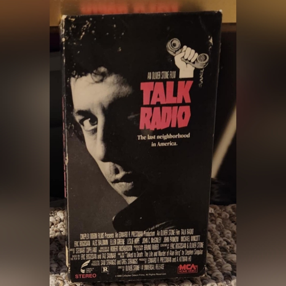 TALK RADIO VHS Movie Oliver Stone 1989 Eric Bogosian Alec Baldwin Ellen Greene